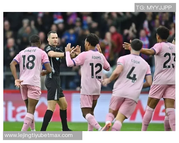 英媒分析罗杰斯或前往沙特执教水晶宫伯恩茅斯富勒姆成潜在选择